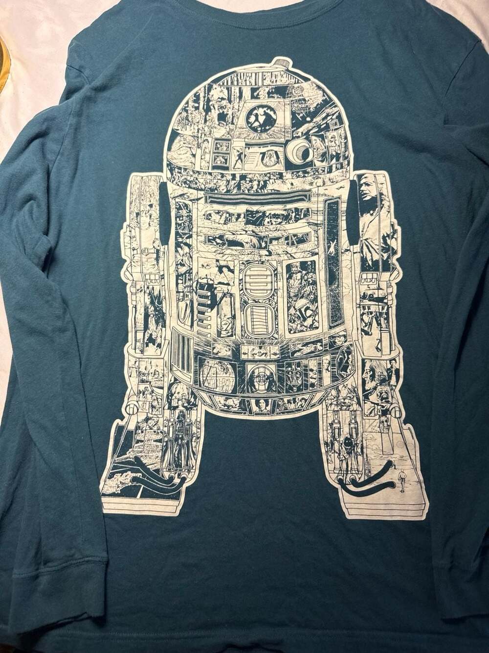 Star Wars R2D2 Teal Fifth Sun Long Sleeve T Shirt Size Medium Droid Collage